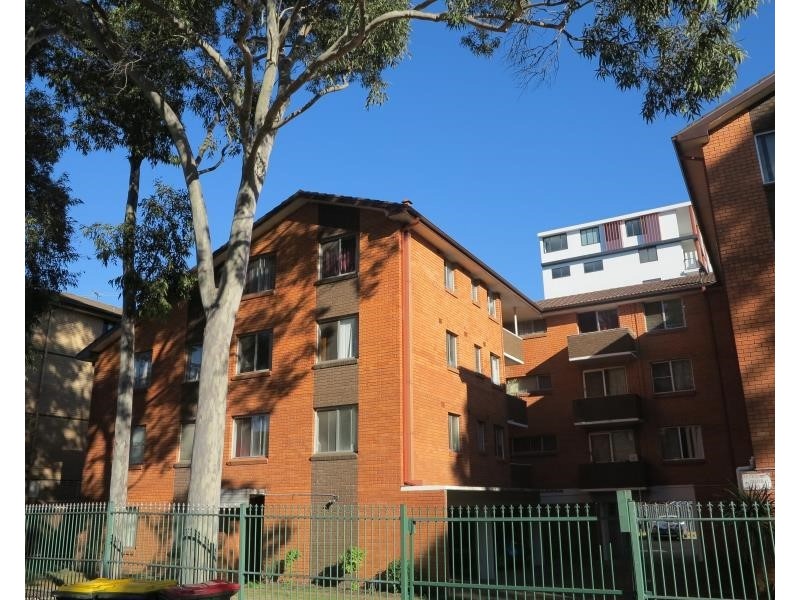 4/51 Castlereagh St, Liverpool NSW 2170