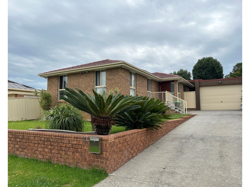 27 Duncansby Crescent, St Andrews NSW 2566
