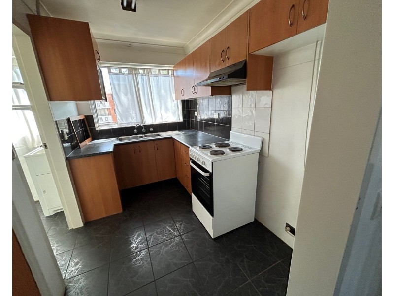 6/26 Remembrance Ave, Warwick Farm NSW 2170