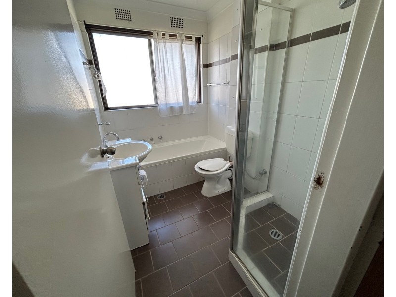 6/26 Remembrance Ave, Warwick Farm NSW 2170