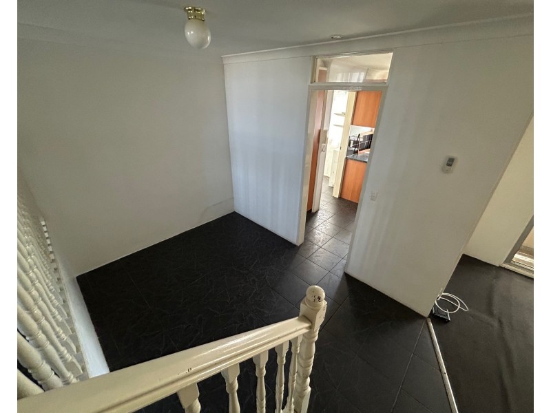 6/26 Remembrance Ave, Warwick Farm NSW 2170