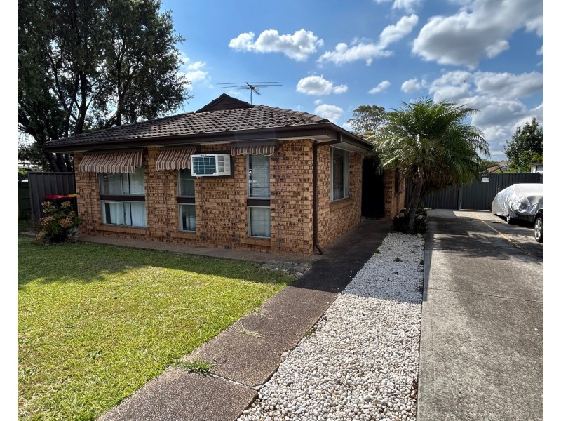 112 Mimosa Rd, Bossley Park NSW 2176