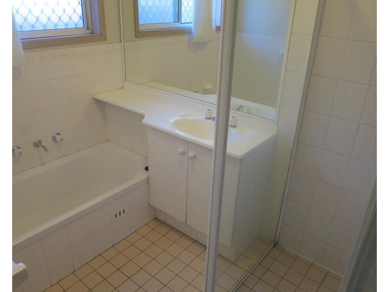 56 Bugong St, Prestons NSW 2170