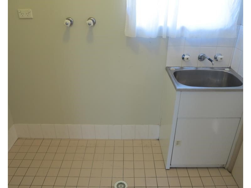 56 Bugong St, Prestons NSW 2170