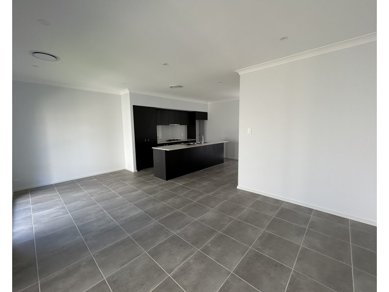 35 Biscuit St, Leppington NSW 2179