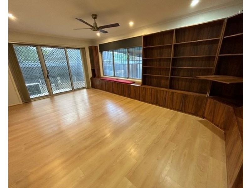 313 Epsom Rd, Chipping Norton NSW 2170