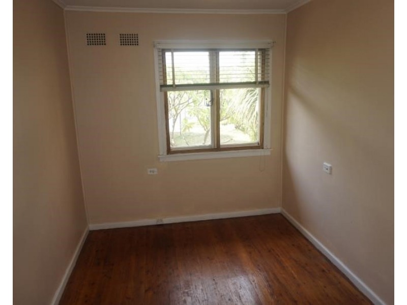 77 St Johns Rd, Busby NSW 2168