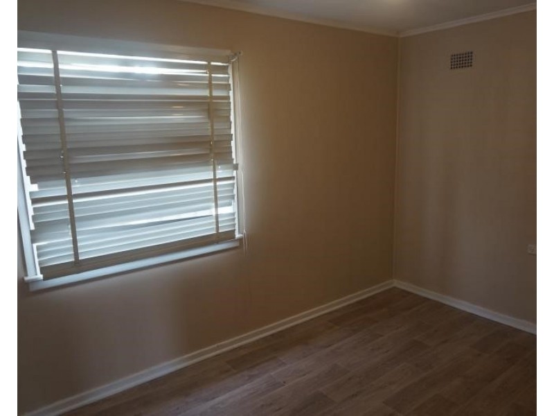 77 St Johns Rd, Busby NSW 2168