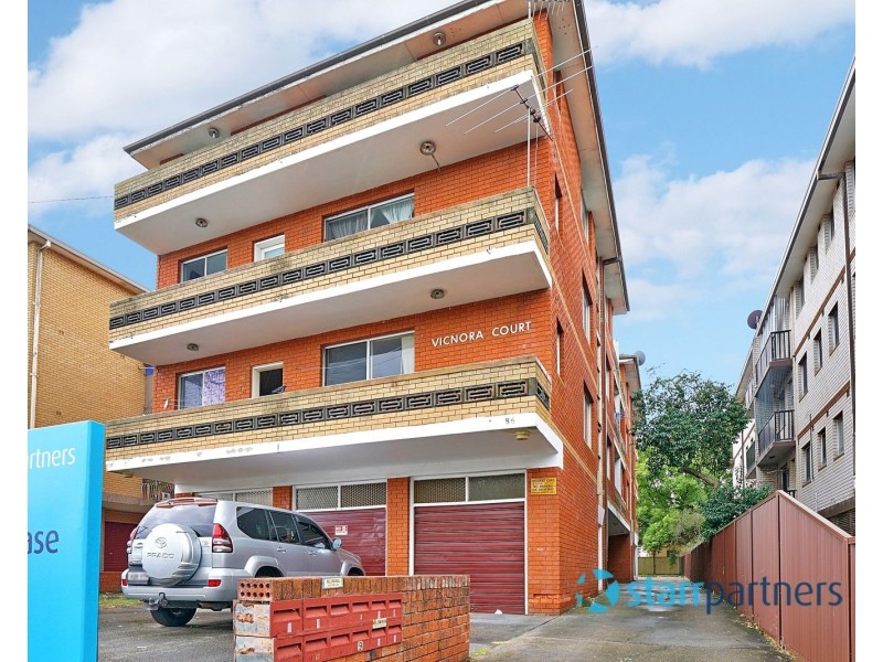 2/86 Harris St, Fairfield NSW 2165