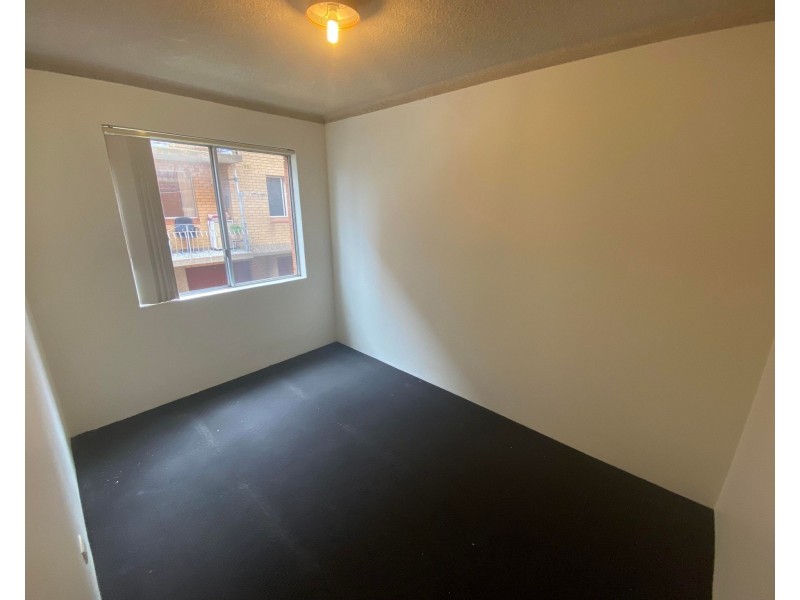 2/86 Harris St, Fairfield NSW 2165