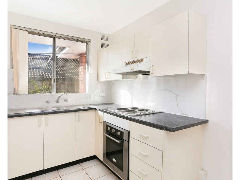 10/86 Harris St, Fairfield NSW 2165