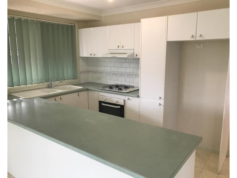 7 Buxton Pl, Prestons NSW 2170