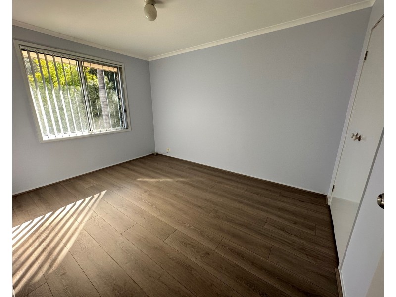 16 Yalwal Ct, Prestons NSW 2170