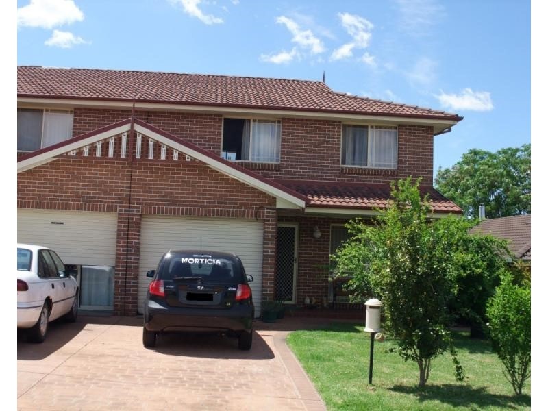7B Eva Ave, Green Valley NSW 2168