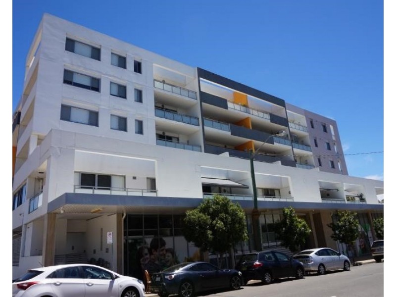 8/31-35 Chamberlain St, Campbelltown NSW 2560