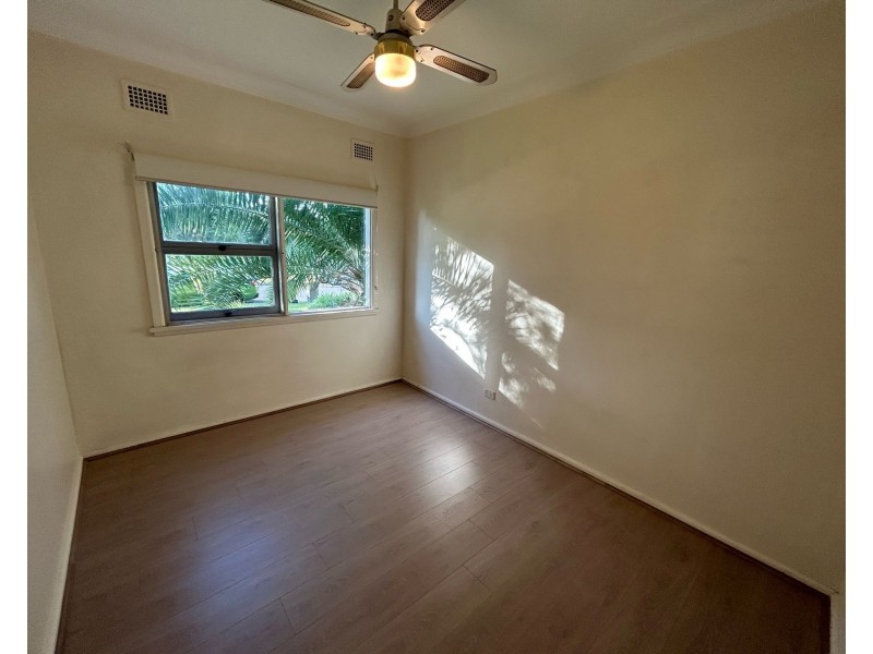 4 Vincent Ave, Liverpool NSW 2170