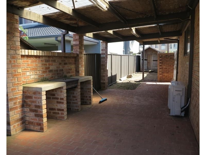 258 North Liverpool Rd, Green Valley NSW 2168