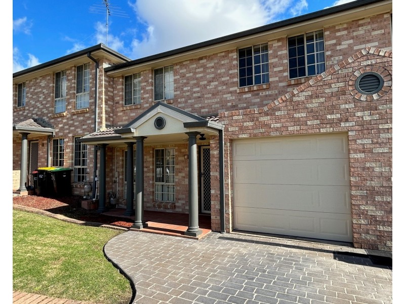 3/1 Lions Ave, Lurnea NSW 2170