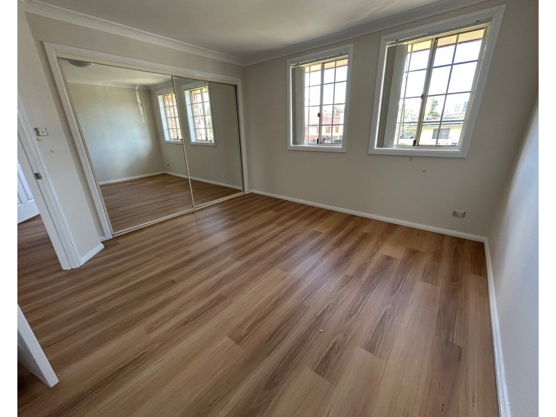 3/1 Lions Ave, Lurnea NSW 2170