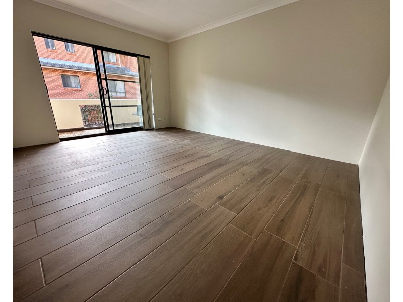 10/107 Castlereagh St, Liverpool NSW 2170