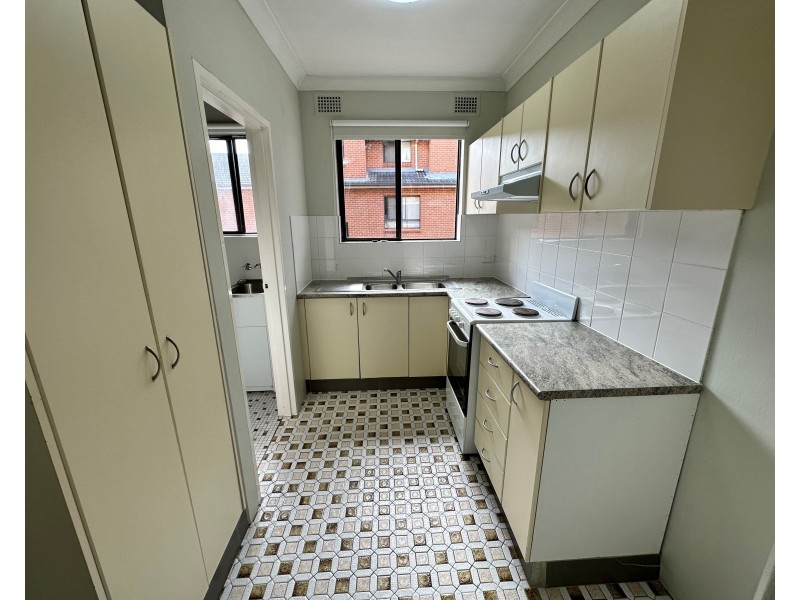 10/107 Castlereagh St, Liverpool NSW 2170