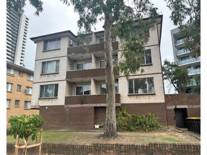 8/1-3 Charles St, Liverpool NSW 2170