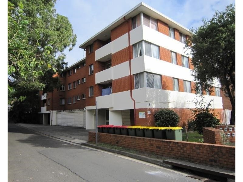 7/5 Drummond St, Warwick Farm NSW 2170