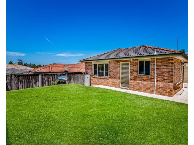 39B Lindeman Cres, Green Valley NSW 2168
