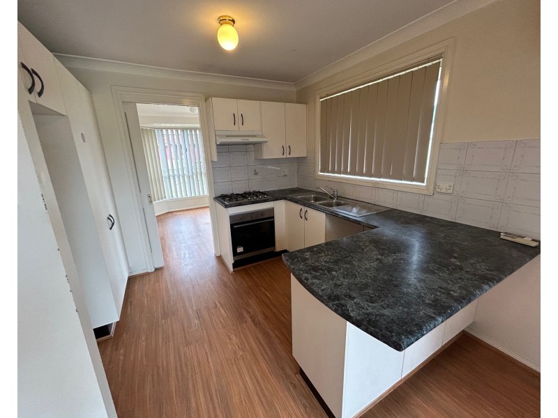 2 Collarenebri Rd, Hinchinbrook NSW 2168