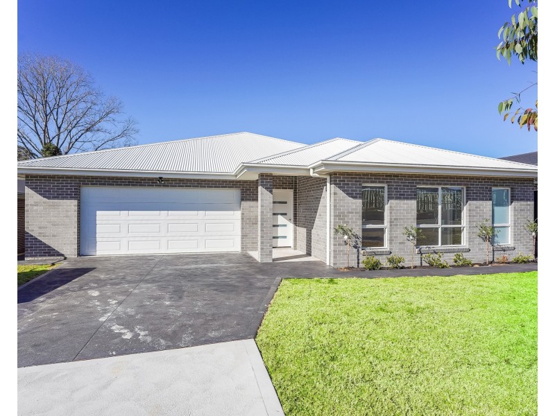 3 Dulcimere St, Tahmoor NSW 2573
