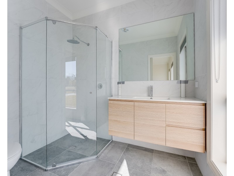 3 Dulcimere St, Tahmoor NSW 2573