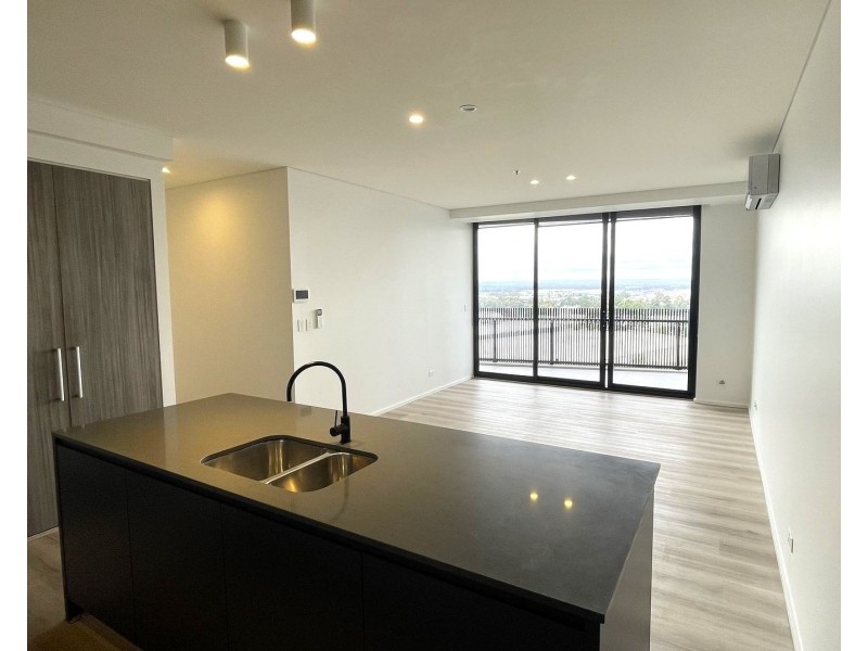 2004/6a Atkinson St, Liverpool NSW 2170