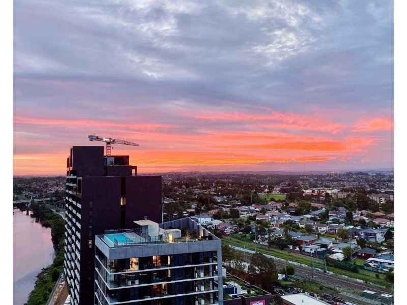 2004/6a Atkinson St, Liverpool NSW 2170