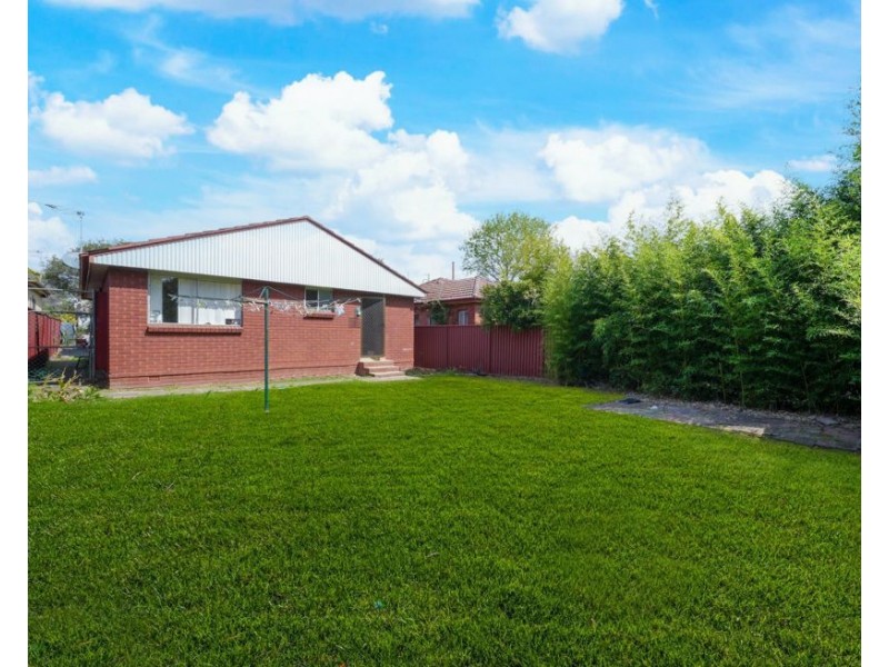 66 Whitaker Street, Old Guildford NSW 2161