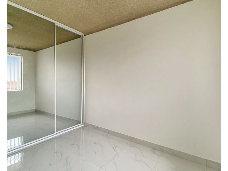 8/42 Kenyon St, Fairfield NSW 2165