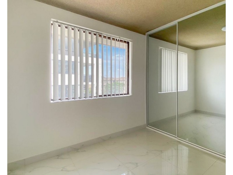 8/42 Kenyon St, Fairfield NSW 2165