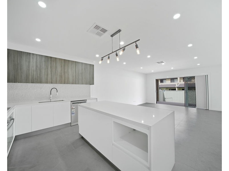 5A Throsby Street, Fairfield Heights NSW 2165