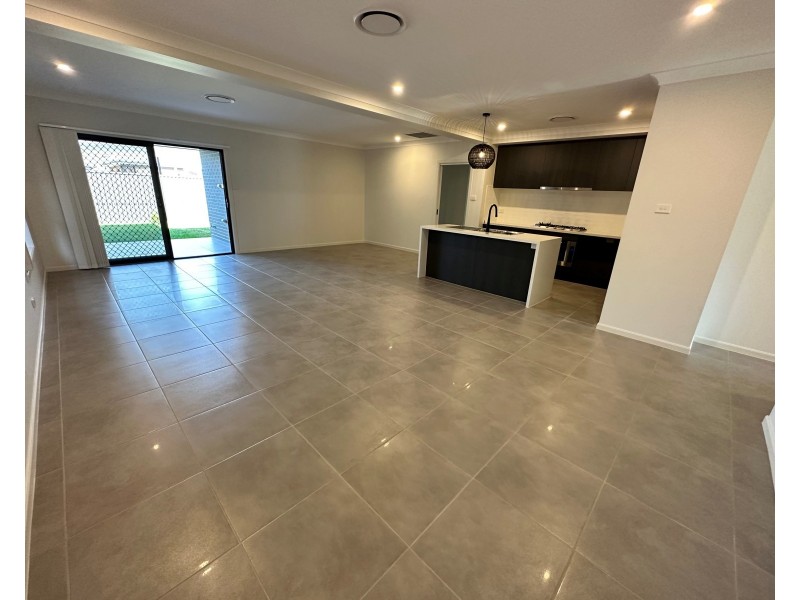 21 Crusader St, Austral NSW 2179