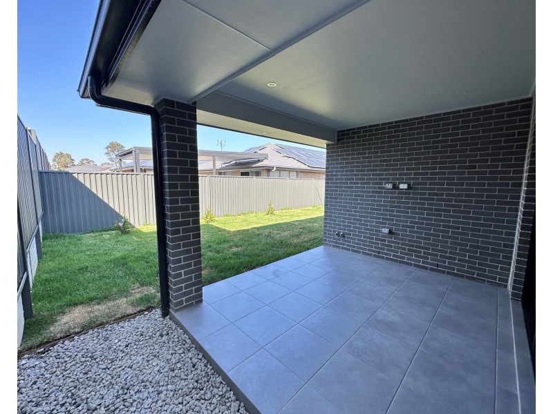 21 Crusader St, Austral NSW 2179
