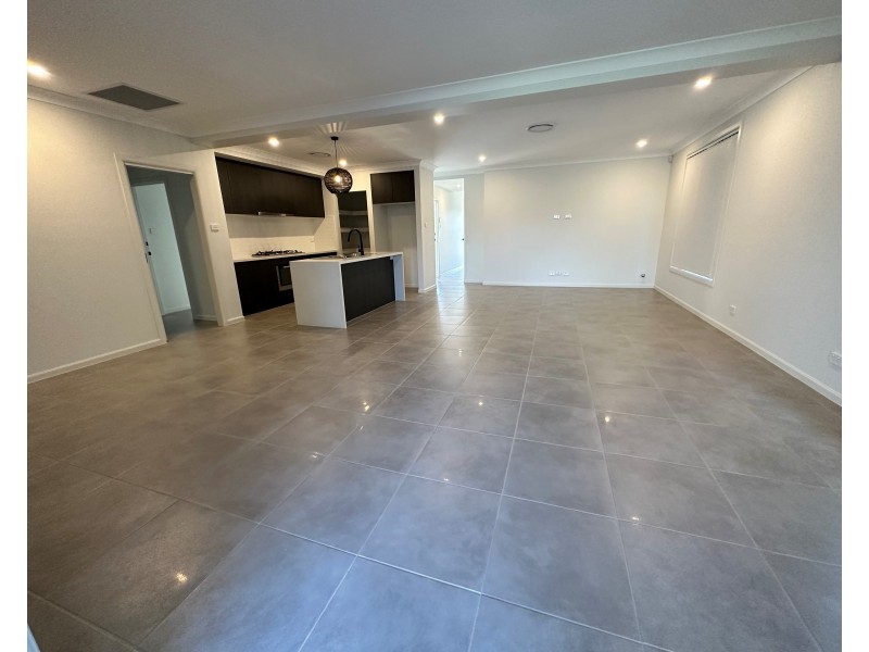 21 Crusader St, Austral NSW 2179