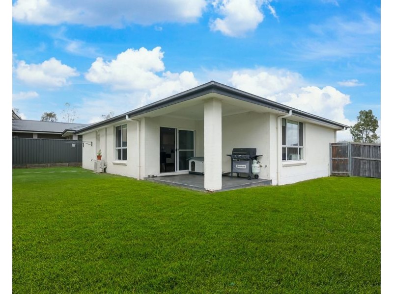 37 Donovan Boulevard, Gregory Hills NSW 2557