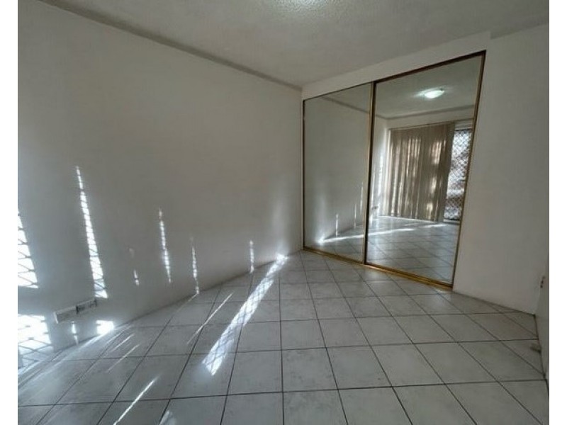 19/5 Lachlan Street, Warwick Farm NSW 2170