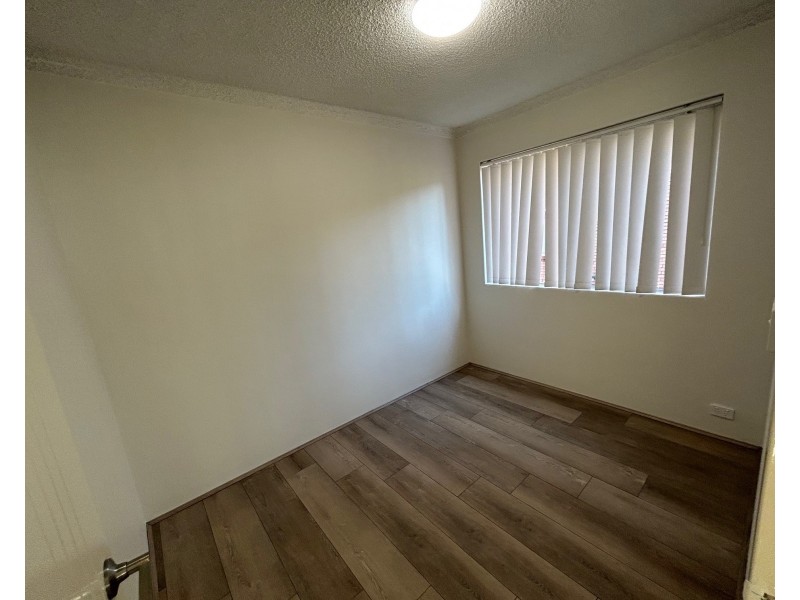 2/3 Hart St, Warwick Farm NSW 2170