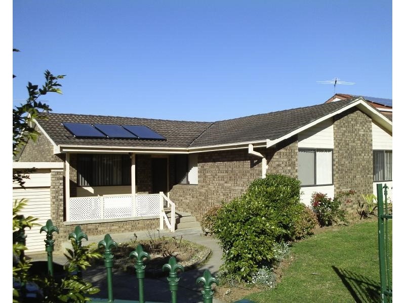 79 Emerald Dr, Eagle Vale NSW 2558