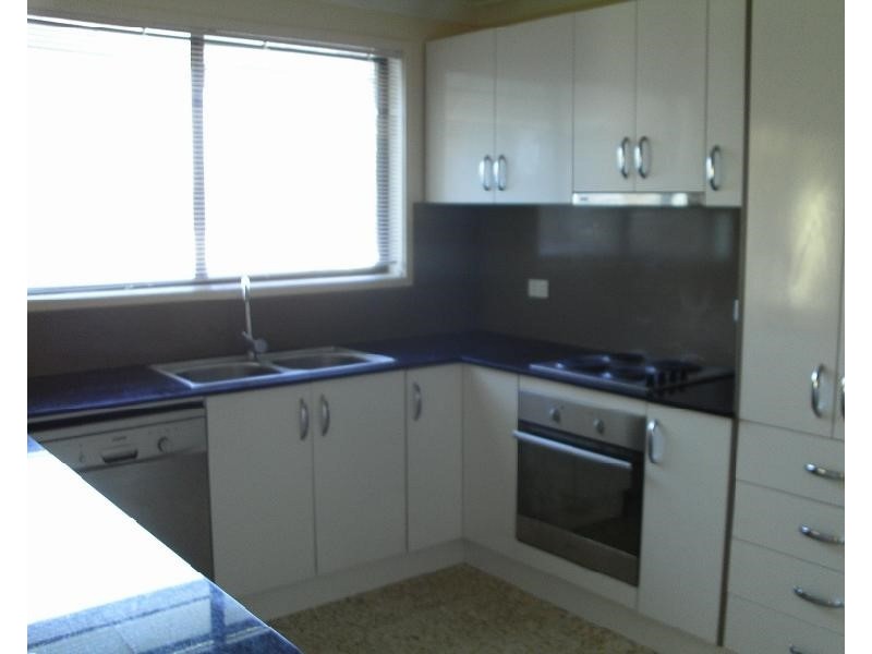 79 Emerald Dr, Eagle Vale NSW 2558