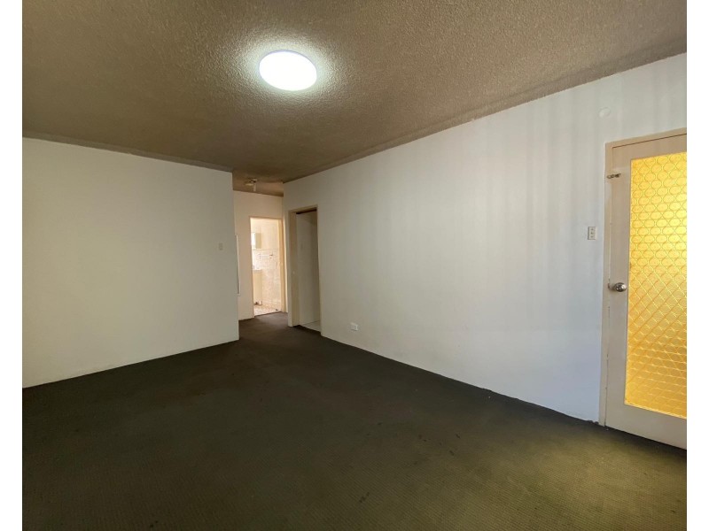 6/86 Harris St, Fairfield NSW 2165