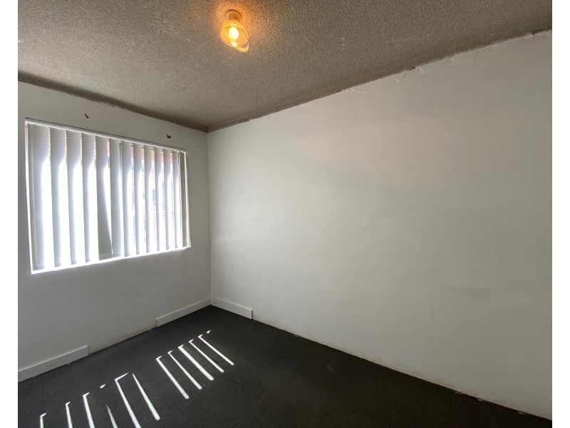 6/86 Harris St, Fairfield NSW 2165