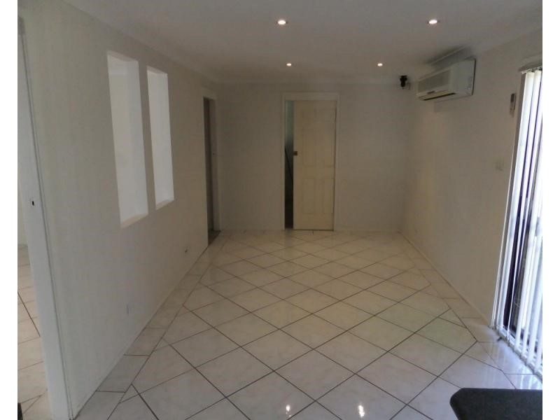 38A Avonlea St, Canley Heights NSW 2166