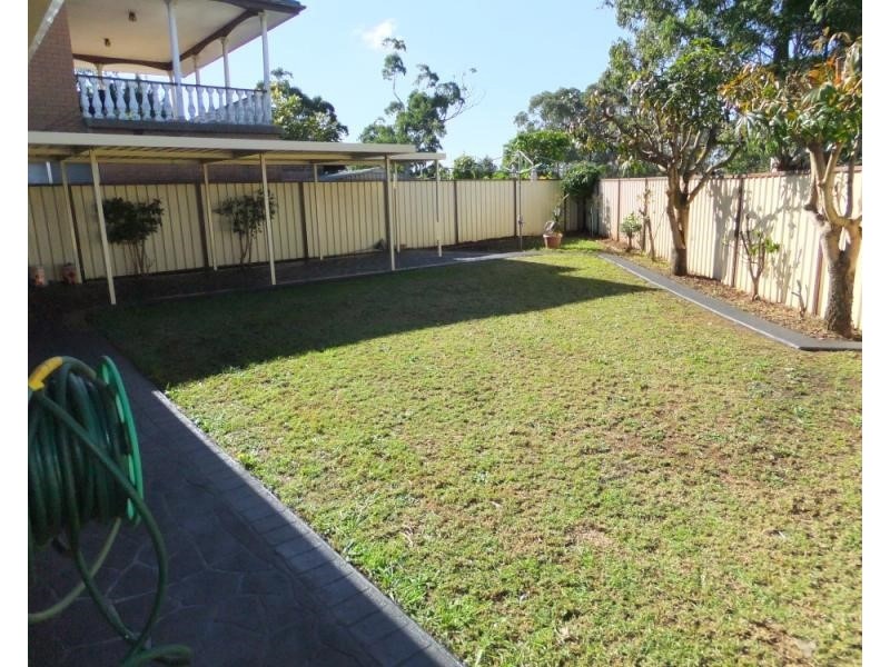 38A Avonlea St, Canley Heights NSW 2166