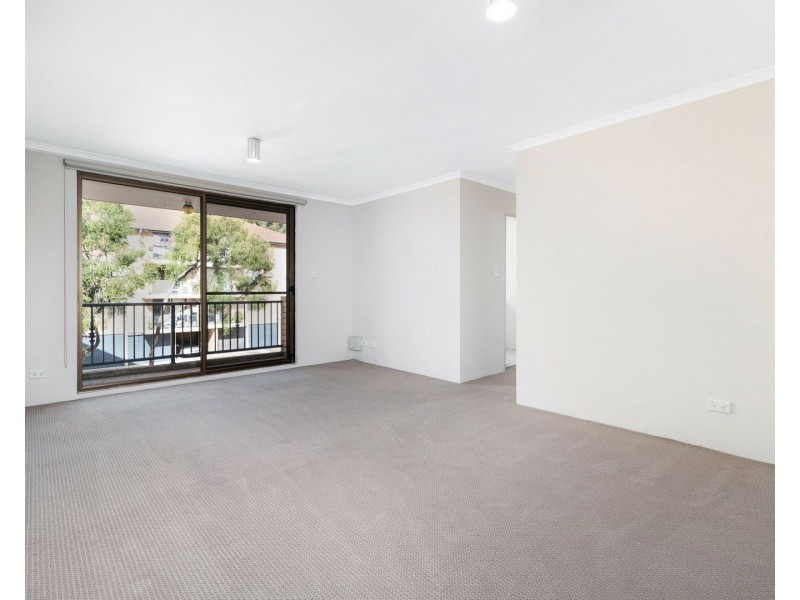 20/5 Griffiths St, Blacktown NSW 2148